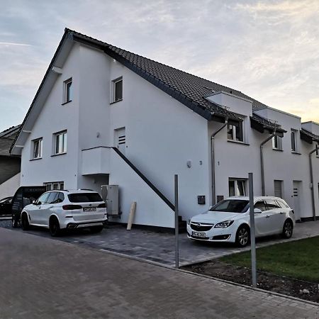 Appartement Modern Wohnen I Parkplatz I Wlan I Netflix I Balkon I 6 Schlafplaetze à Bad Oeynhausen Extérieur photo
